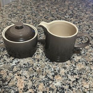 Le Creuset Sugar Pot & Milk Jug Set (Black/Brown)
